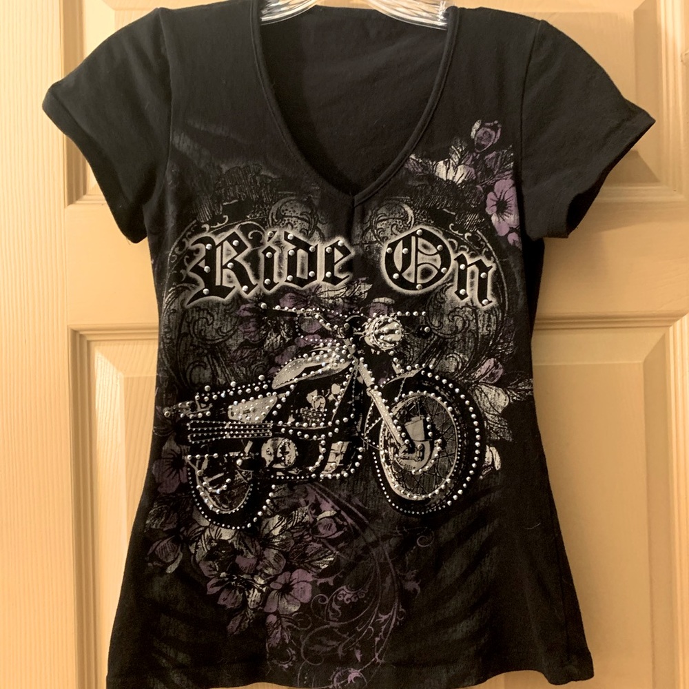 Biker chic T shirt size M